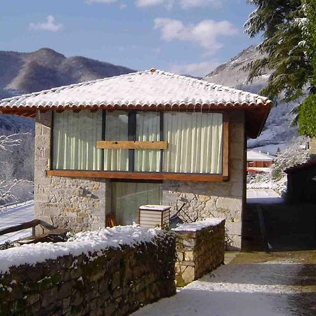 Apartamentos Rurales El Lleron Caso Esterno foto