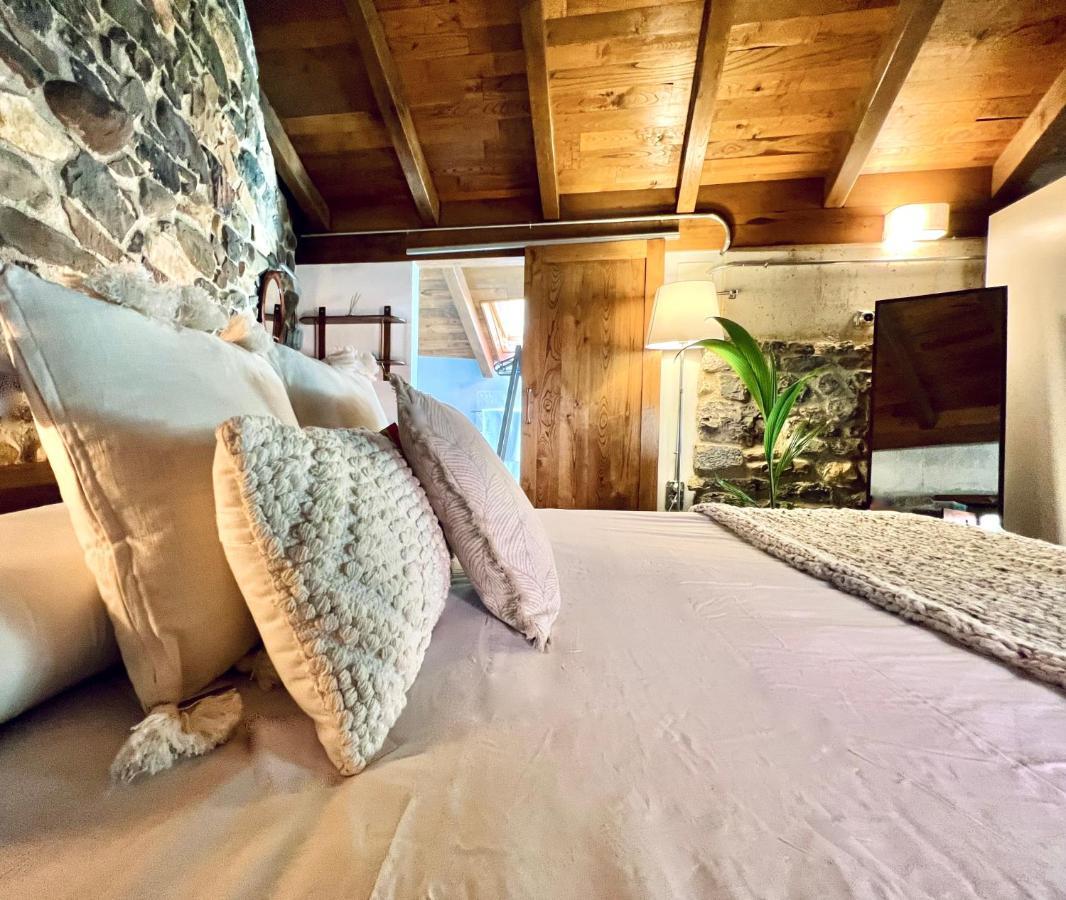 Apartamentos Rurales El Lleron Caso Esterno foto