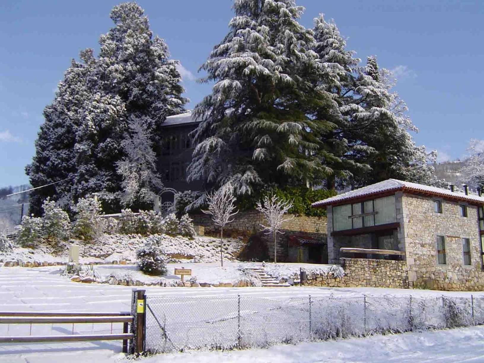 Apartamentos Rurales El Lleron Caso Esterno foto