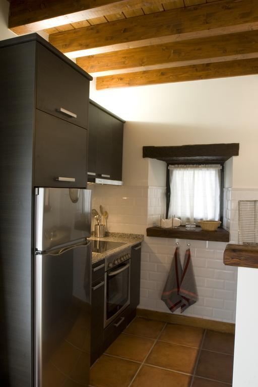 Apartamentos Rurales El Lleron Caso Esterno foto