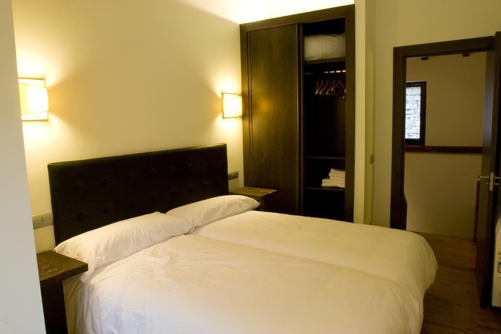 Apartamentos Rurales El Lleron Caso Esterno foto