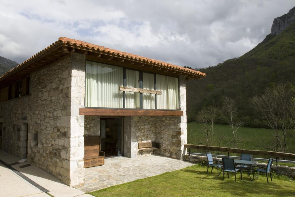 Apartamentos Rurales El Lleron Caso Esterno foto