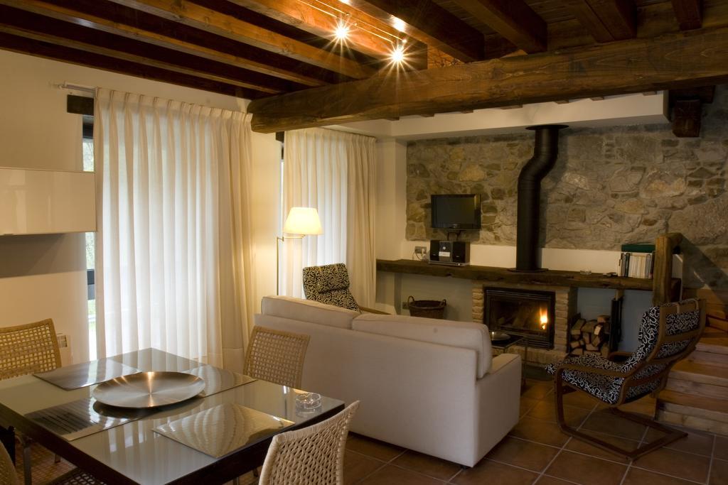 Apartamentos Rurales El Lleron Caso Esterno foto