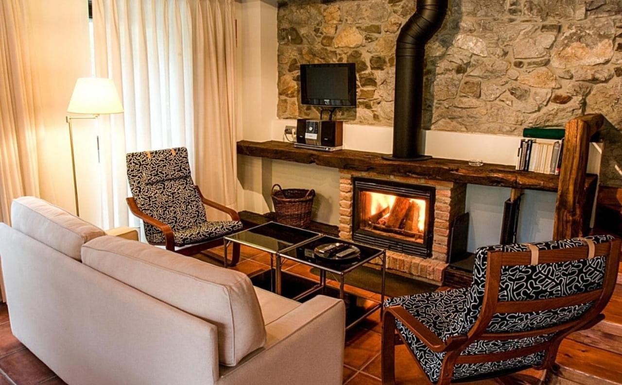 Apartamentos Rurales El Lleron Caso Esterno foto